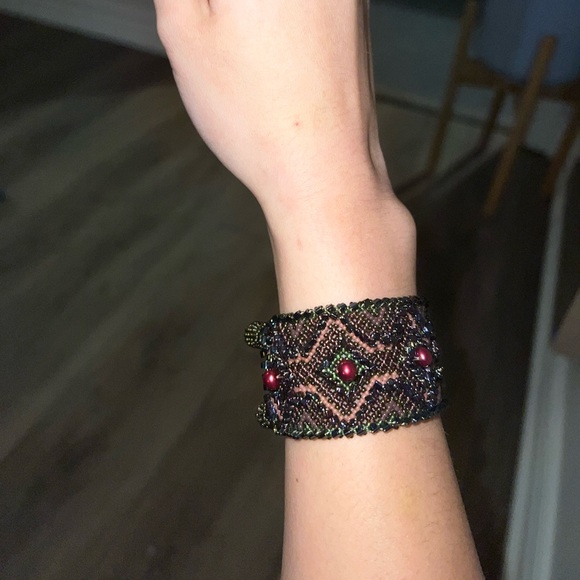 Love Heals green and purple beaded bracelet - Picture 1 of 6